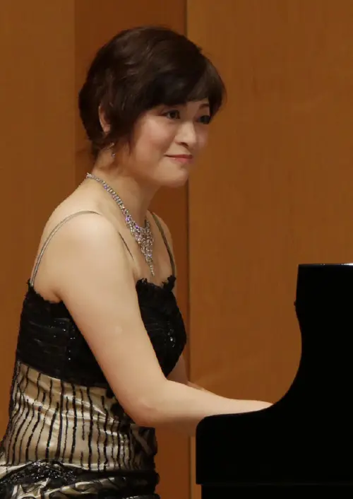【エストレイジャス・デ・パンパ】ピアノ：宮沢由美